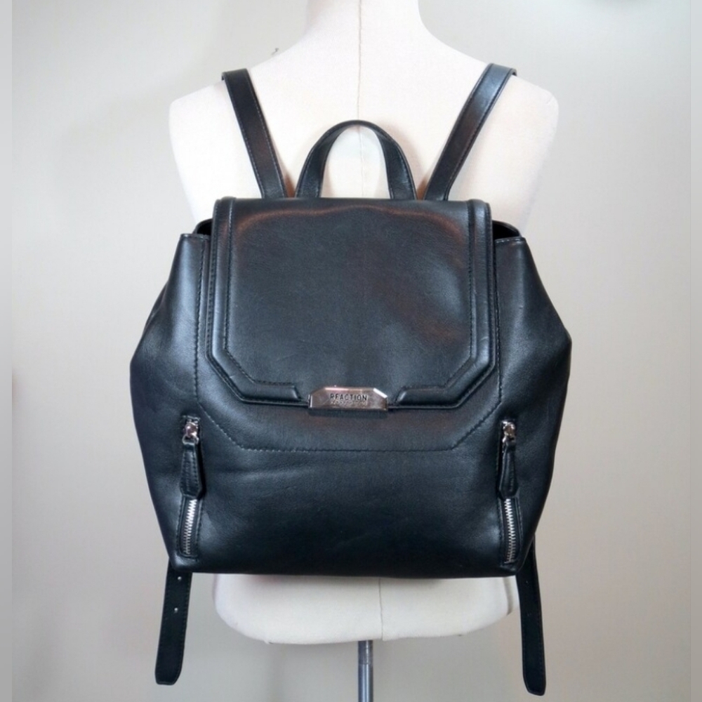 ***Kenneth Cole Reaction The Toni Backpack Black Vegan Leather Bag Handbag